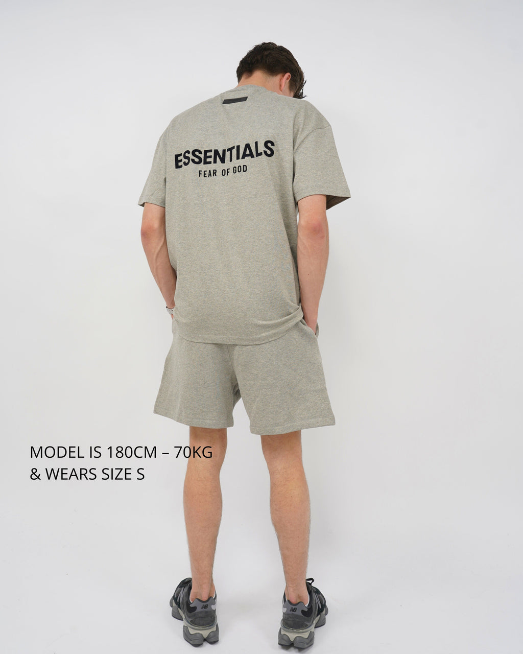 Komplet Essentials Set Dark Oatmeal
