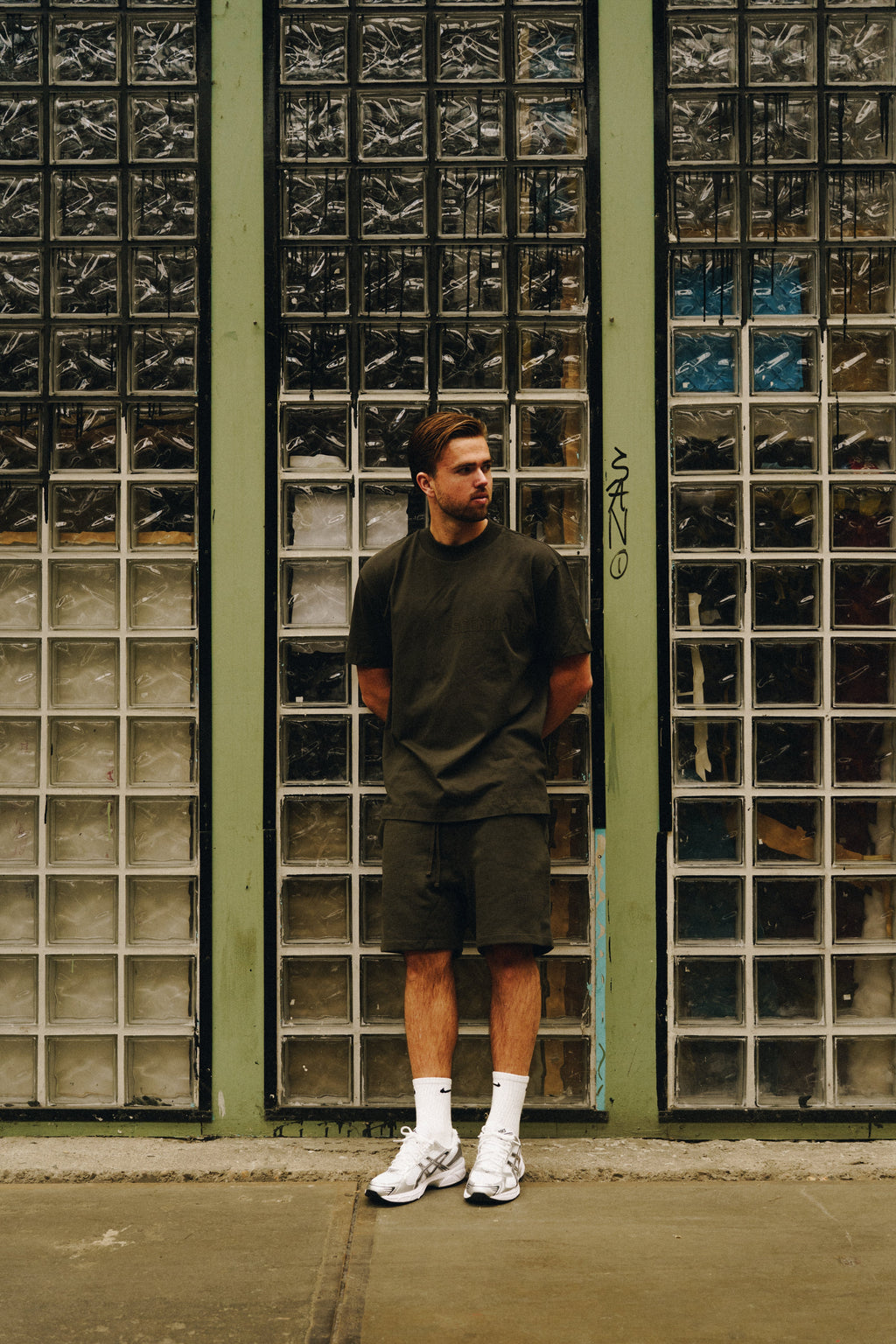 Komplet Essentials Set Off Black