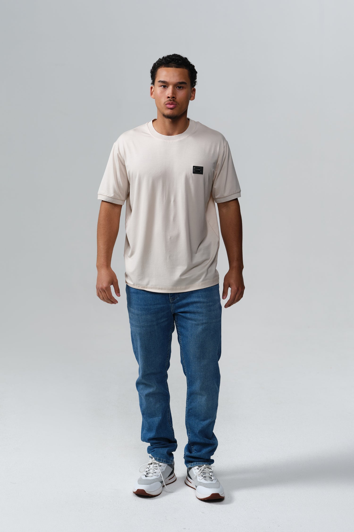BASIC PLATE SHIRT